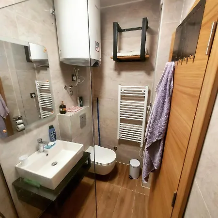 Laser, Jahorinska Vila *